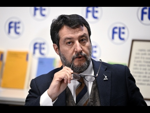 Brennero: Salvini, l'Austria torni nella legalità