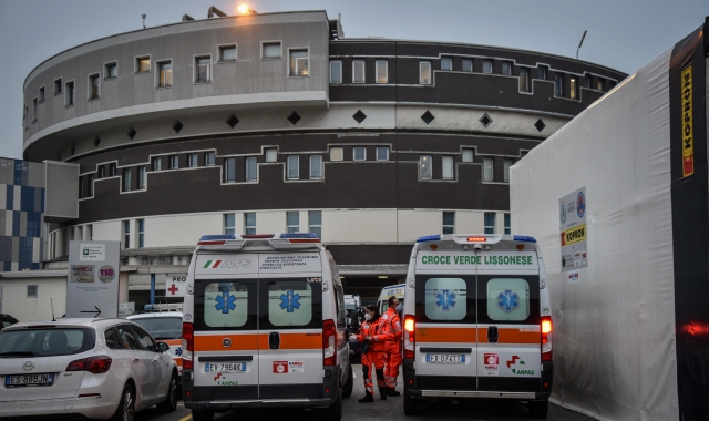 L’ospedale San Gerardo a Monza (foto Ansa)
