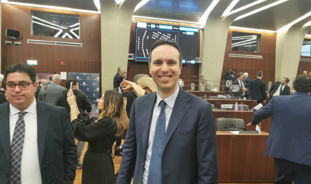 Consiglio regionale, Cosentino vicepresidente. La mamma: «Orgogliosa»