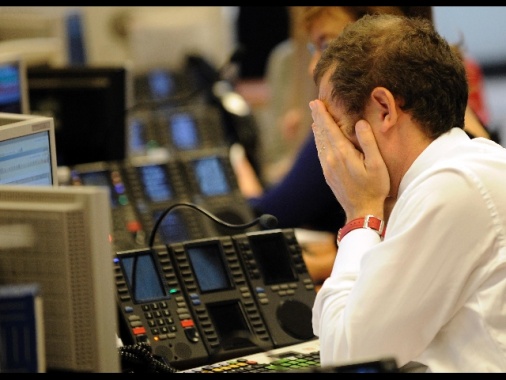 Borsa: in caduta libera con il crollo di Credit Suisse