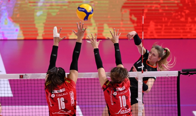 Volley, Uyba irriconoscibile travolta a Macerata