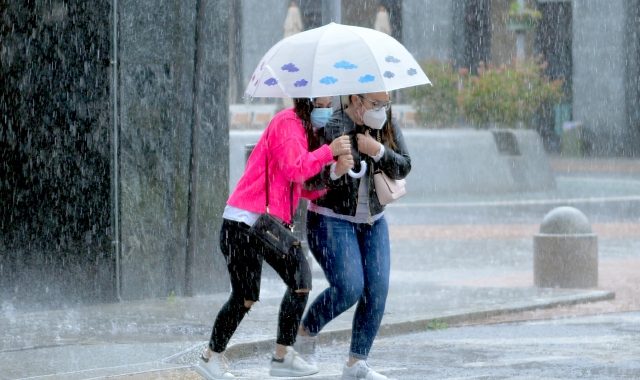 Acqua torrenziale su Varese: un’immagine sempre meno frequente