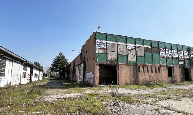 La ex Pozzi Ginori si estende su 26.900 metri quadrati fra le vie Fratelli Cervi, Sampietro e Balasso Foto Blitz