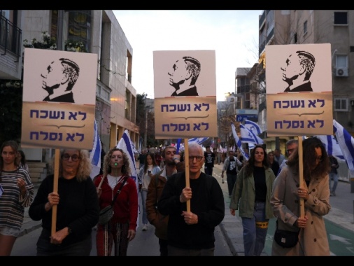 Israele: in sciopero le ambasciate nel mondo, anche a Roma