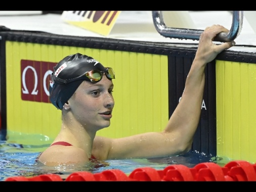 Nuoto, la canadese McIntosh record mondiale nei 400 stile libero