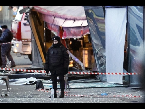 'Giovane donna russa arrestata per attentato a San Pietroburgo'