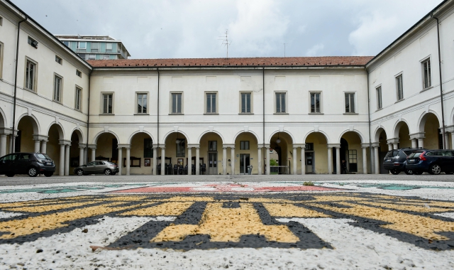 Il municipio di Busto (foto Archivio)