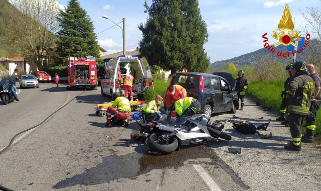 Laveno, sconto fra auto e moto: morto un 57enne