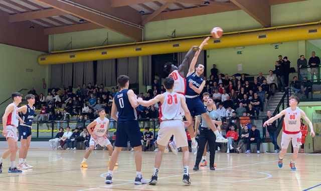 Un’immagine della semifinale Varese-Brindisi (foto Giuseppe Sciascia)