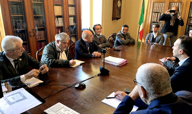 La riunione in Prefettura di lunedì 3 aprile sulla questione della funivia di Monteviasco  (foto Blitz) 