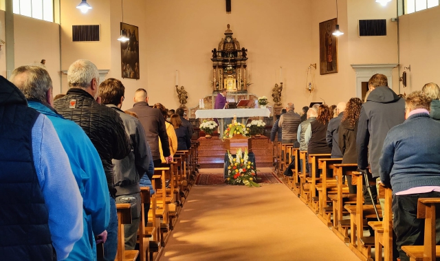 I funerali di Mauro Nangeroni a Monvalle (foto Blitz)