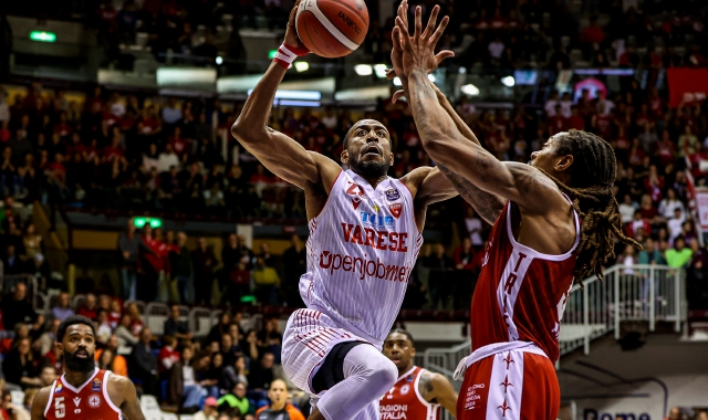 Brown “spezza” la difesa di Trieste (Foto Luca Tedeschi/Ciamillo Castoria)