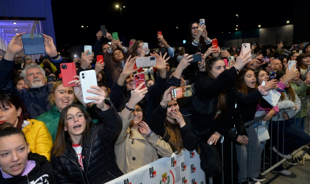 Cinelandia, un “Mare (di fans) fuori” (e dentro)