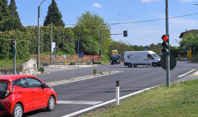 Le tre rotonde sostituiranno  gli  incroci con semaforo a Malgesso, Mercallo e Vergiate, lungo la statale 629  (foto Blitz)