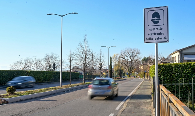 L’autovelox a Varese, in viale Europa (foto Blitz)