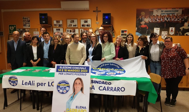 La presentazione della lista di Elena Carraro a Lonate Pozzolo (foto Redazione)