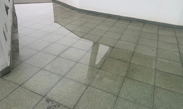 Castellanza, la stazione fa acqua