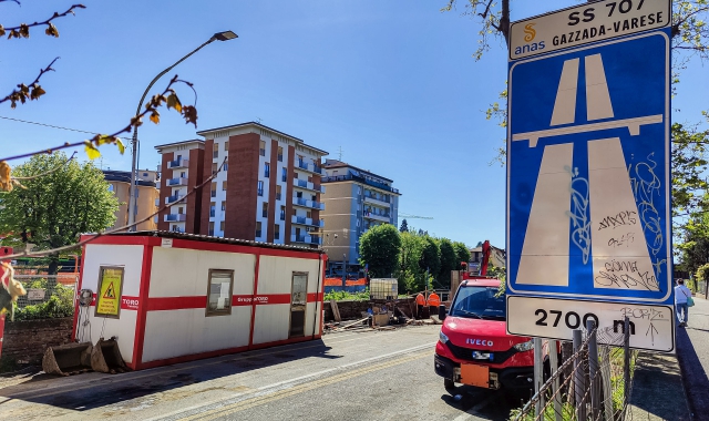 Varese, la bretella autostradale riapre a metà