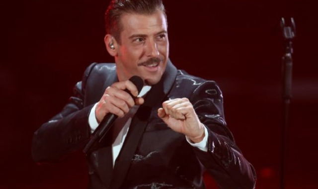 Gabbani in concerto ai Giardini Estensi di Varese