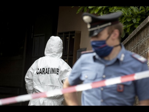 Omicidio durante rissa al bar, uomo accoltellato al petto