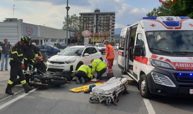 Incidente sul Sempione, motociclista ferito