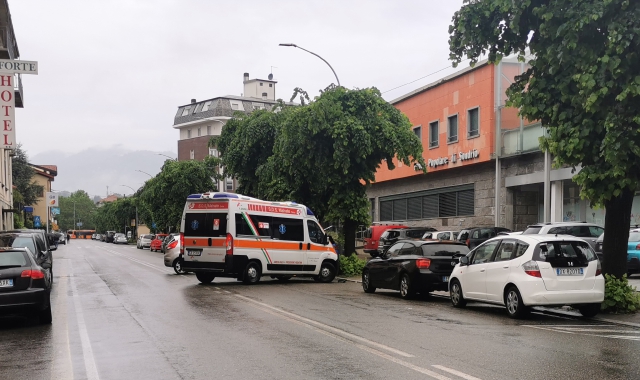 L’intervento dell’ambulanza in viale Belforte
