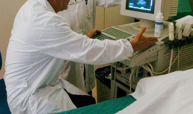«In Svizzera si lavora meglio»: parla medico frontaliere di Gallarate