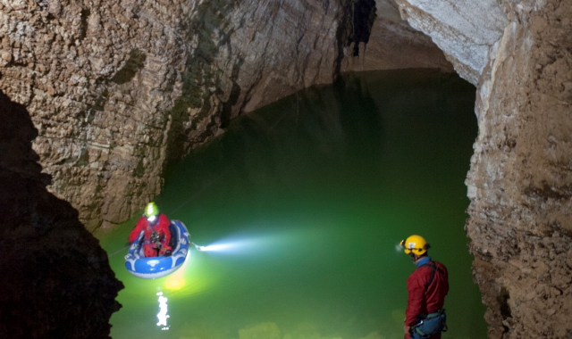 L’esplorazione della grotta Remeron 