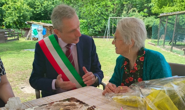 Luisa Longo festeggiata anche dal sindaco Pietro Ottaviani