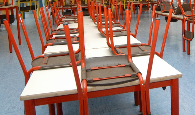 L’interno di una sala mensa scolastica (foto Archivio)