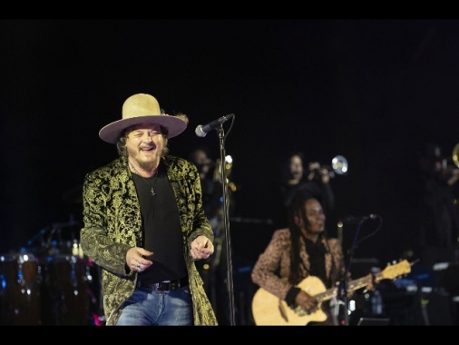 Zucchero, 'me ne frego della moda e del politically correct'