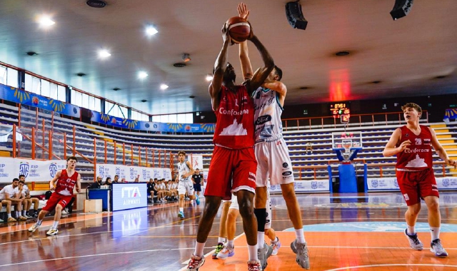 Ronny Ewanke (Federica Carducci)