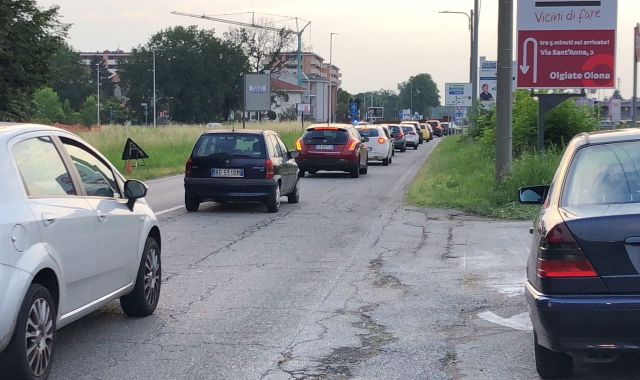 Busto, incidente sul Sempione: lunghe code