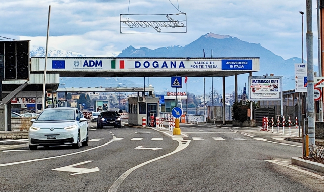 Frontalieri, il telelavoro resta