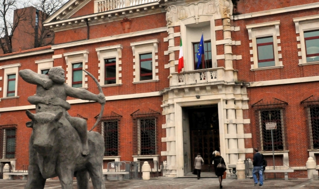 Il palazzo di giustizia di Varese (foto Archivio)
