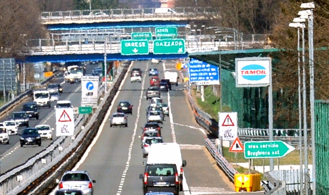 L’autostrada all’altezza dell’uscita di Gazzada