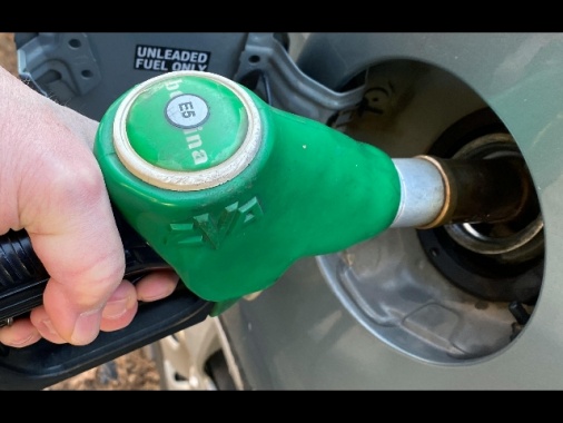 Antitrust, 4 milioni di multa a distributori benzina Livigno