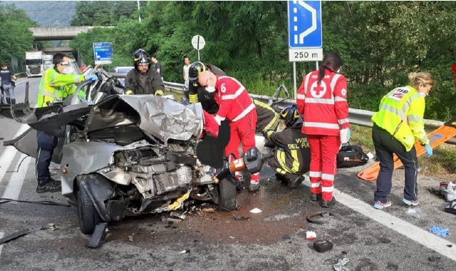 L’incidente frontale sulla strada statale del Sempione