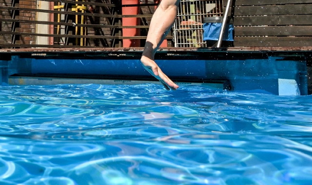 Tragedia in piscina: muore bambina milanese di 7 anni