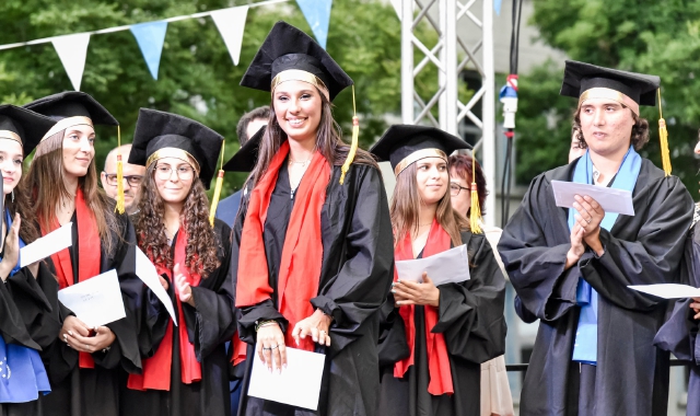 Busto Arsizio, all’Ite Tosi 15 diplomati con lode