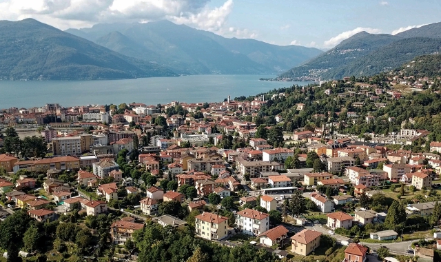 A Luino il problema dei minori non accompagnati e delle spese in ambito sociale è crescente (foto Redazione)