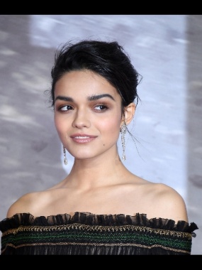 Biancaneve senza principe e 7 nani, bufera sul nuovo film Disney