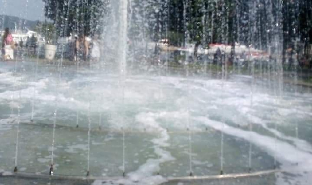 La fontana del Millennio di Arona (foto Robberto)