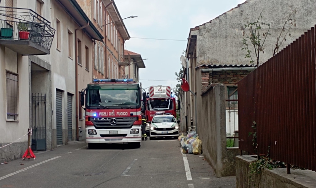 L’intervento dei Vigili del fuoco (foto Redazione)