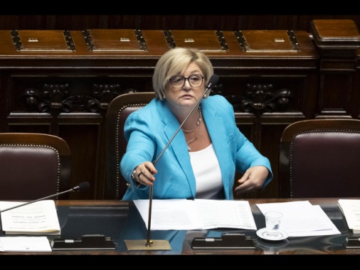 Calderone, 'è il lavoro il vero rimedio alla povertà'