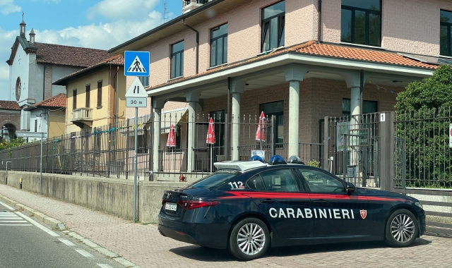 Sul posto sono intervenuti i carabinieri (foto Blitz)