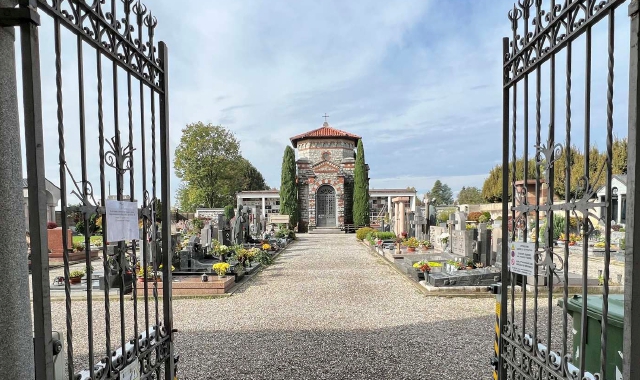 Cimiteri puliti a Varese: il supporto dei richiedenti asilo