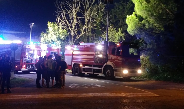 Esplosione e fiamme a Busto Garolfo