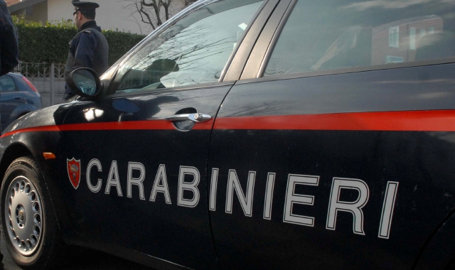 Oleggio Castello, escrementi nella sede della Pro loco
