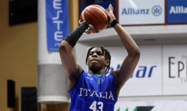 Okeke a Varese, ora è ufficiale